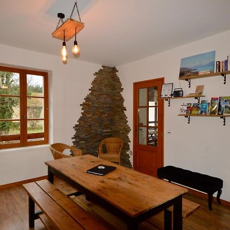 Maison Maliga J&G House Saint-Pierre-de-Curtille ภายนอก รูปภาพ