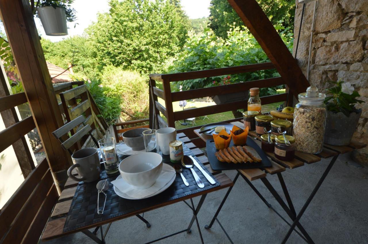 Maison Maliga J&G House Saint-Pierre-de-Curtille ภายนอก รูปภาพ