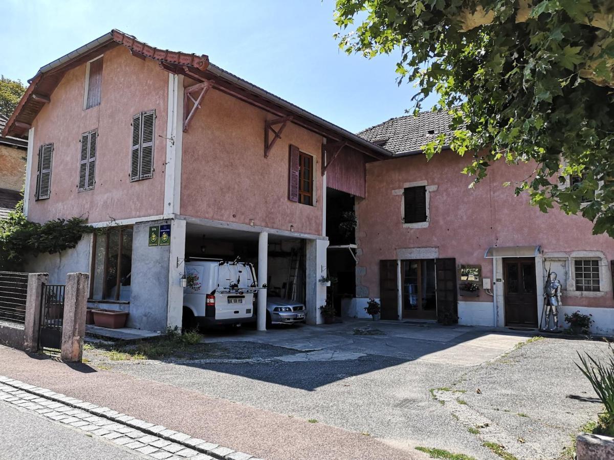 Maison Maliga J&G House Saint-Pierre-de-Curtille ภายนอก รูปภาพ