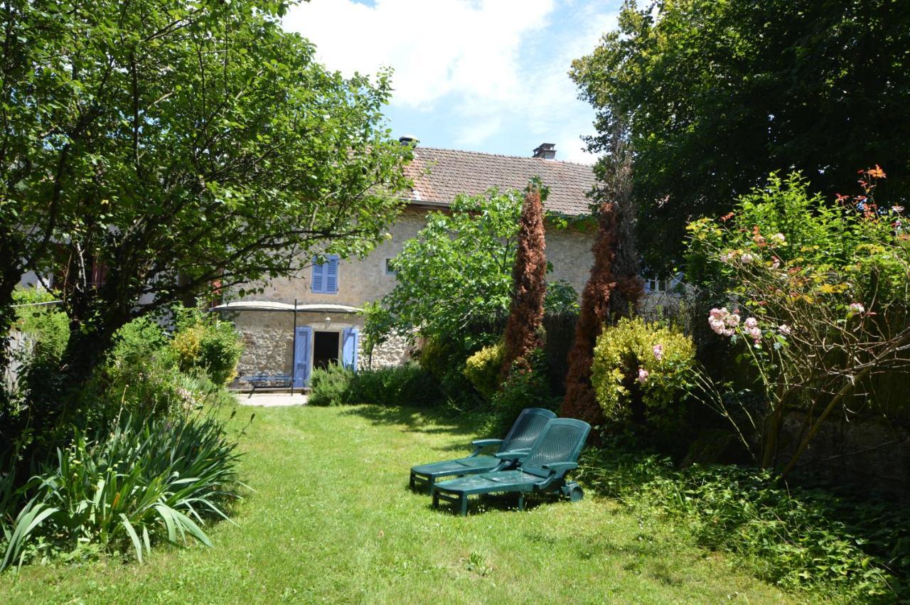 Maison Maliga J&G House Saint-Pierre-de-Curtille ภายนอก รูปภาพ