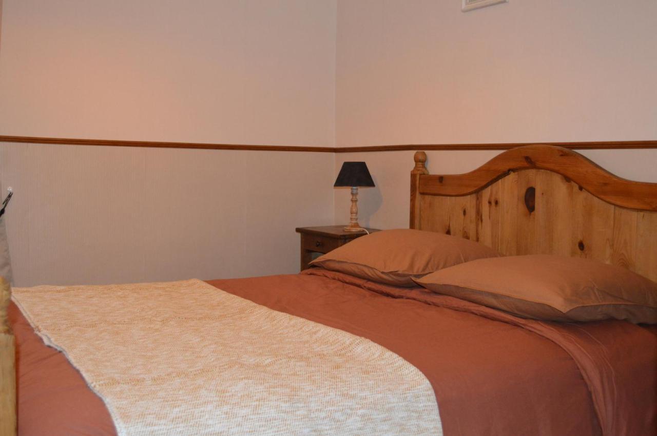 Maison Maliga J&G House Saint-Pierre-de-Curtille ภายนอก รูปภาพ