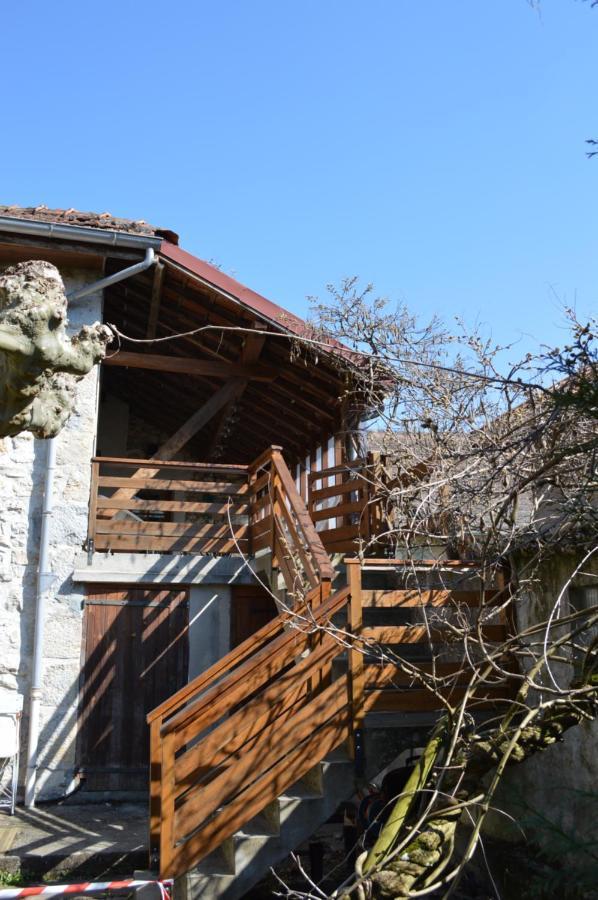 Maison Maliga J&G House Saint-Pierre-de-Curtille ภายนอก รูปภาพ